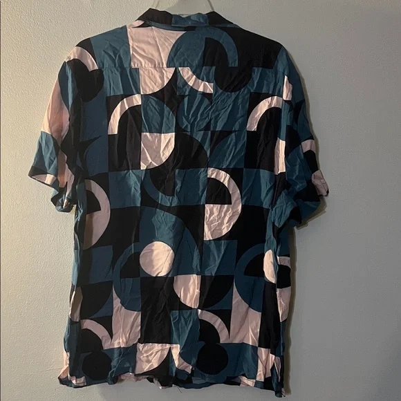 Express Men's Geometric Blue and Pink Shirt - Picture 3 of 3